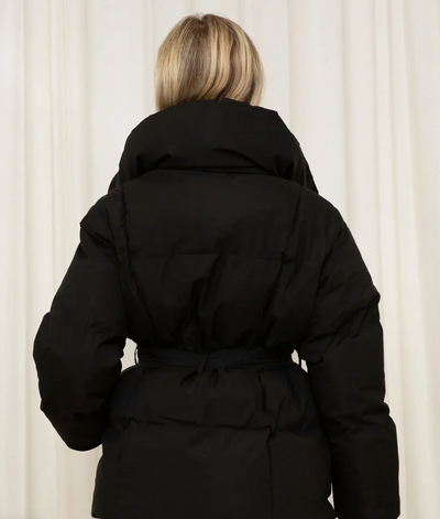 NOMI™ - Elegante giacca imbottita