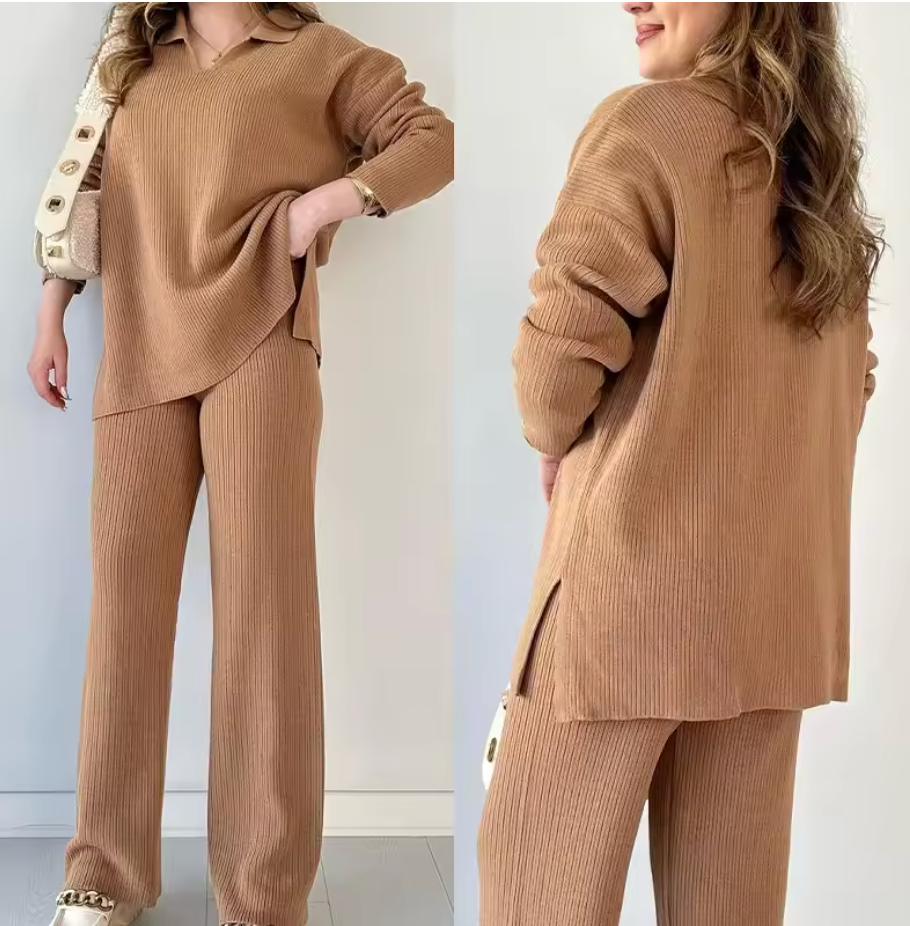 NOMI™ - Completo casual in maglia con scollo a V e spacchi laterali